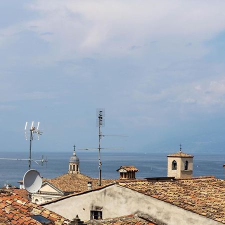 Apartamento Lapiccolina Desenzano del Garda Exterior foto