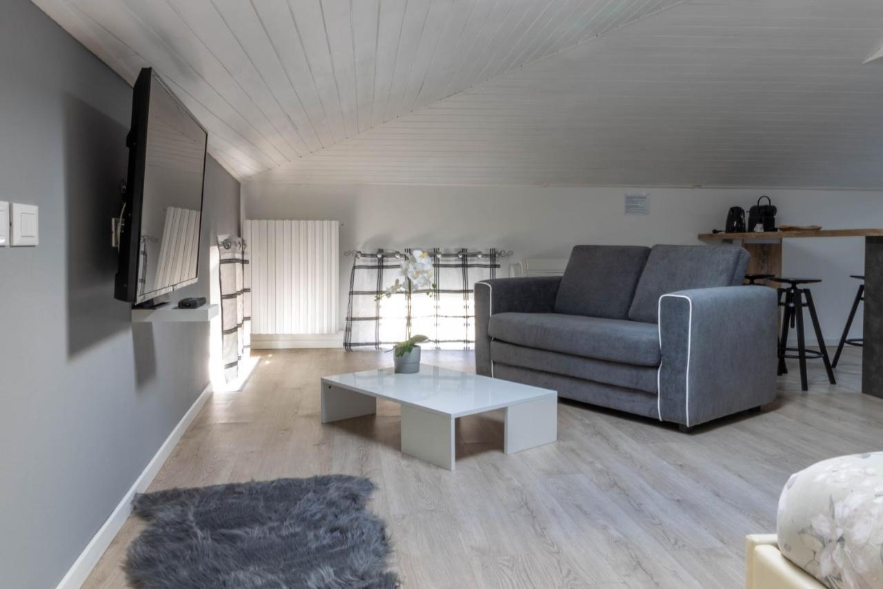 Apartamento Lapiccolina Desenzano del Garda Exterior foto